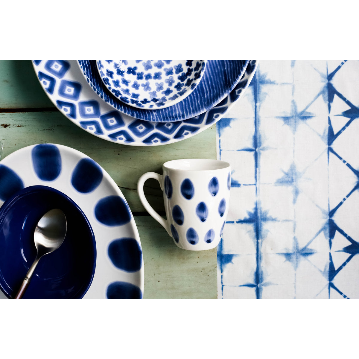 Santorini Dot small Oval Platter