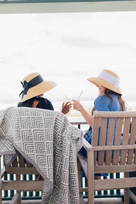 Oyster Cove Diamonds Blanket