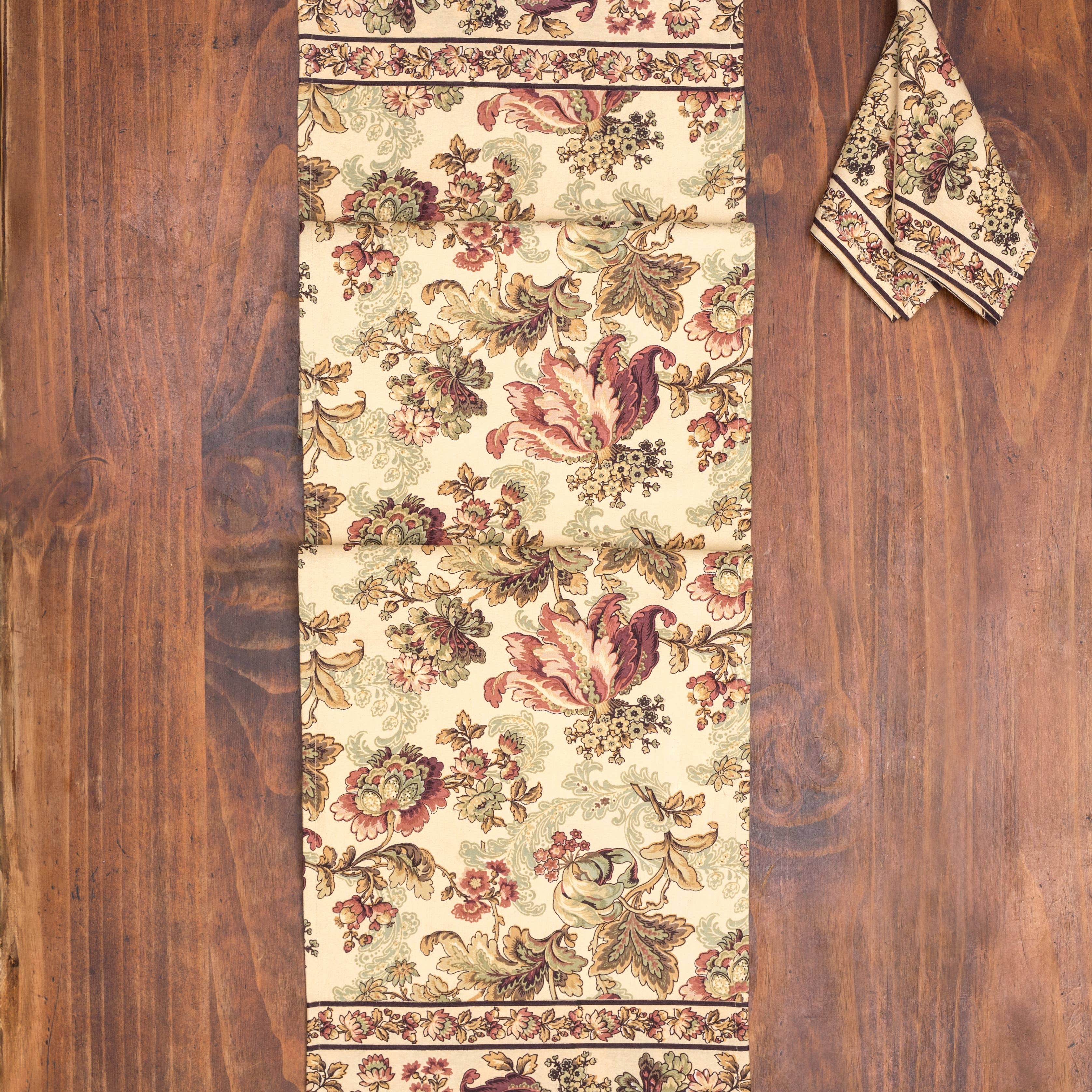 Sonnet Runner - Antique