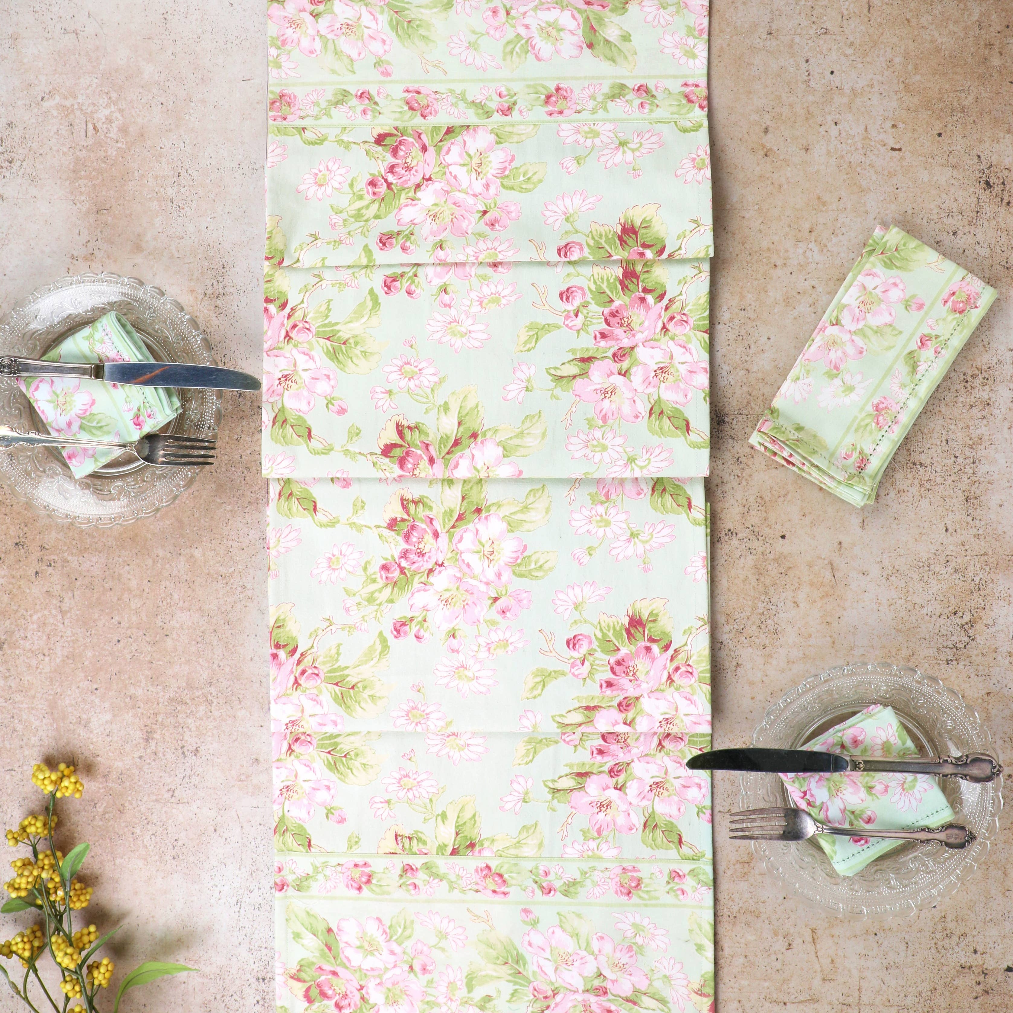 Light Green Blossom Runner