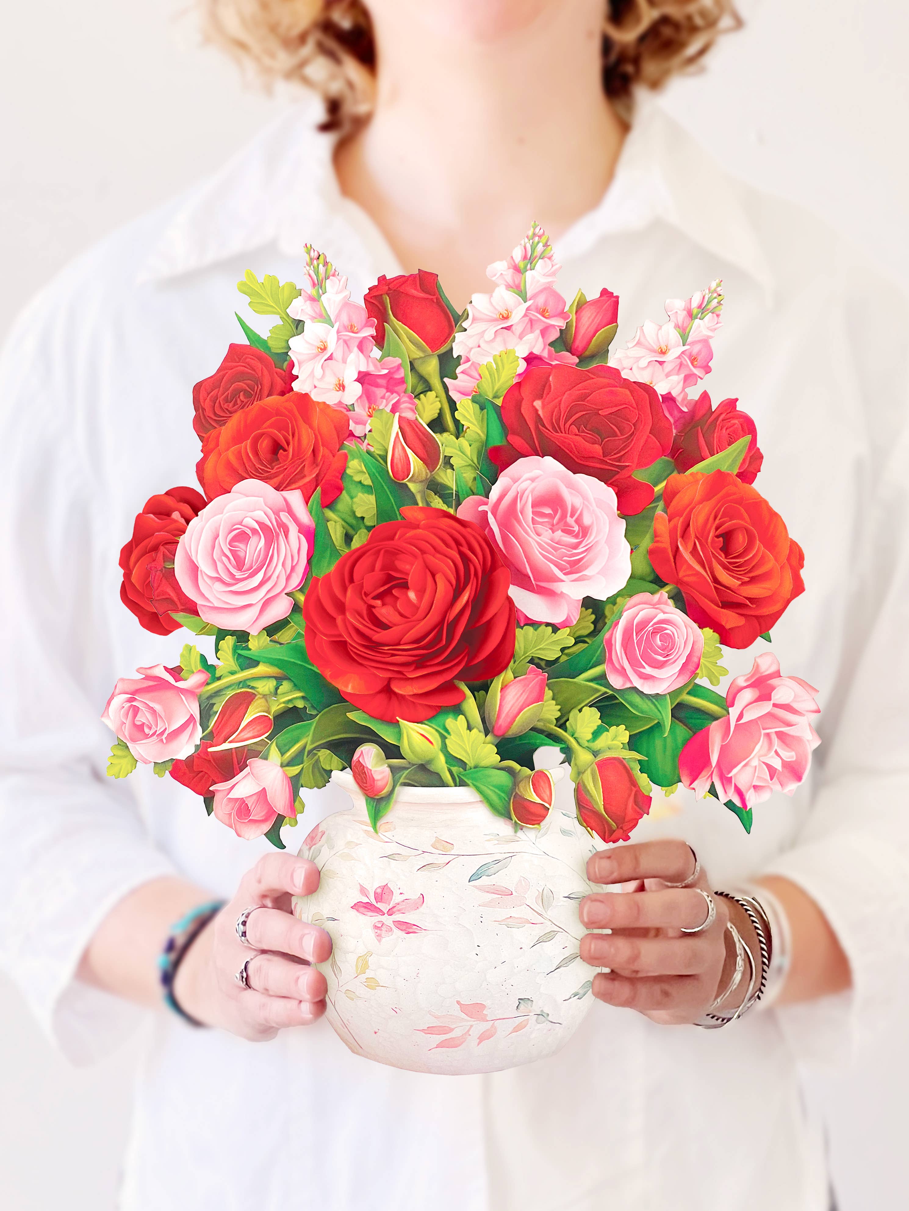 FreshCut Paper Blooming Roses Pop-Up Card 3D Bouquet Fabvilla