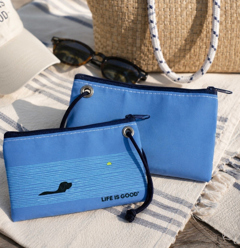 Life is Good Dog Days Wristlet