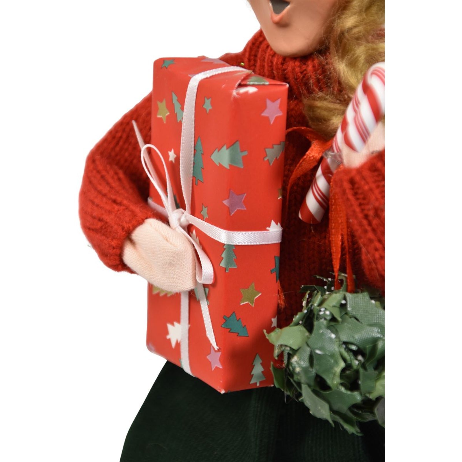 Byers' Choice Shopping Family Girl Caroler, view 4