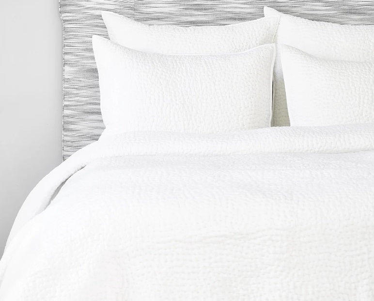 Queen Size Hand Stitched White Quilt