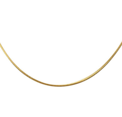 Luxury Defined: Lola & Company's Gold Wheat Chain