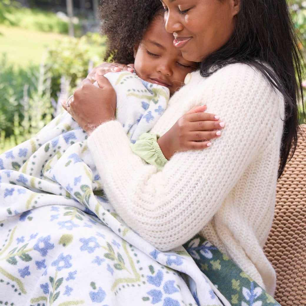 Farmhouse Flowers Blanket