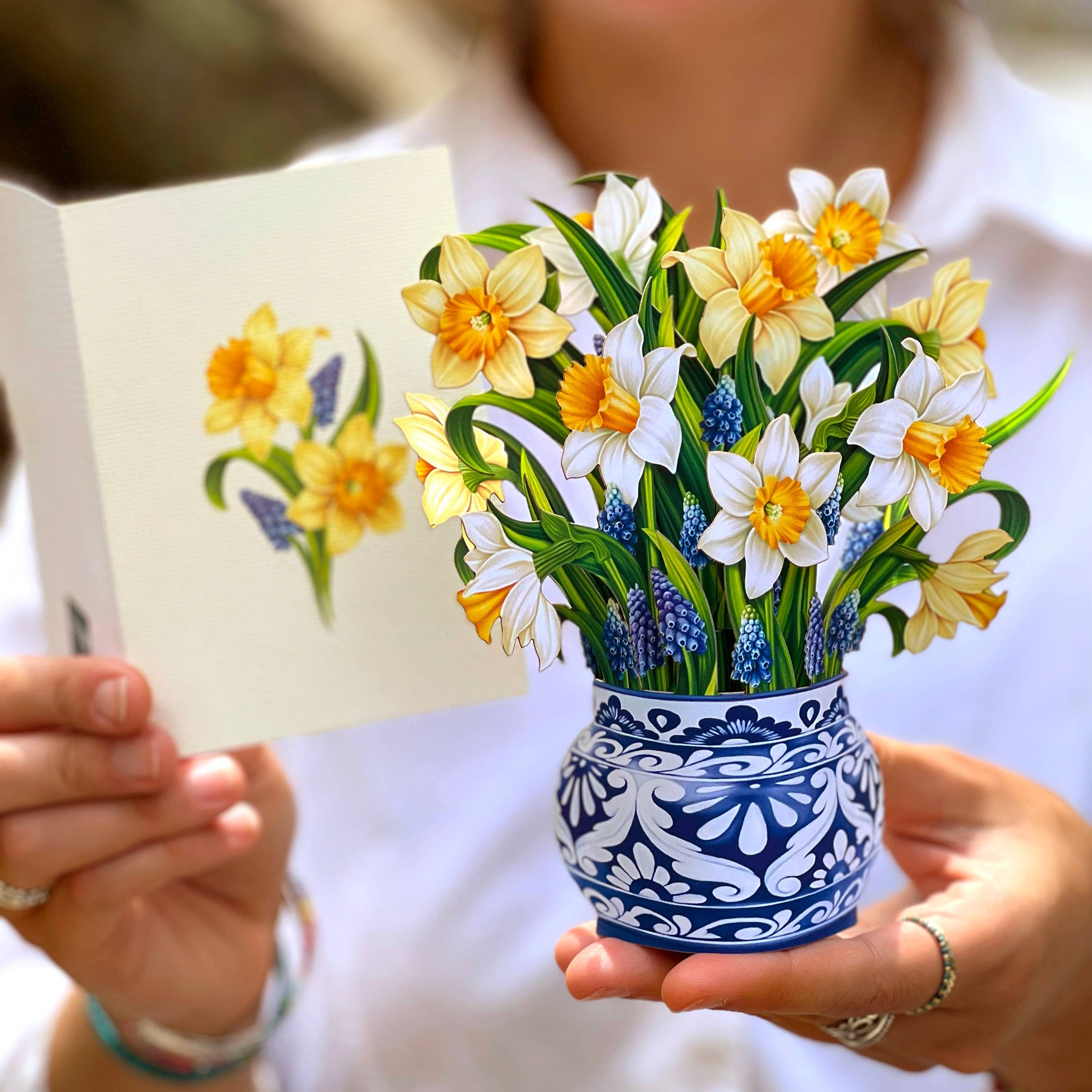 FreshCut Paper Mini Daffodils Pop-Up Card 3D Card Fabvilla