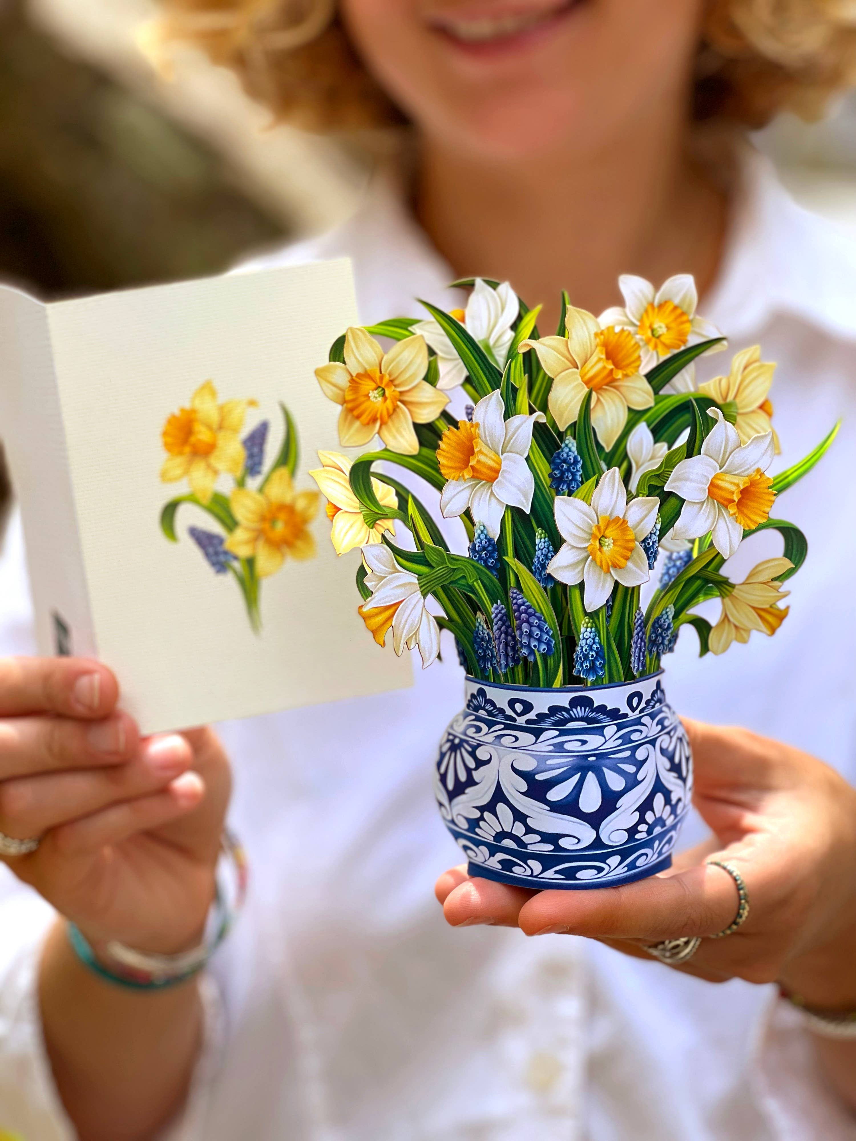 FreshCut Paper Mini Daffodils Pop-Up Card 3D Card Fabvilla