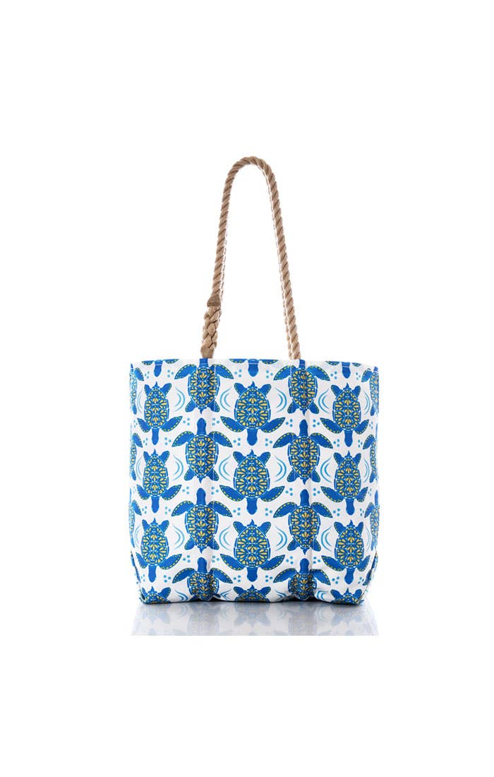 Swimming Sea Turtles Medium Tote
