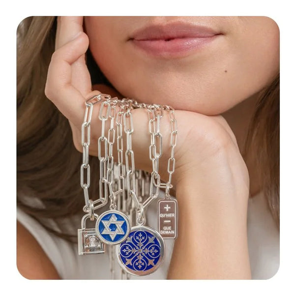 Lola Pendant- Star of david