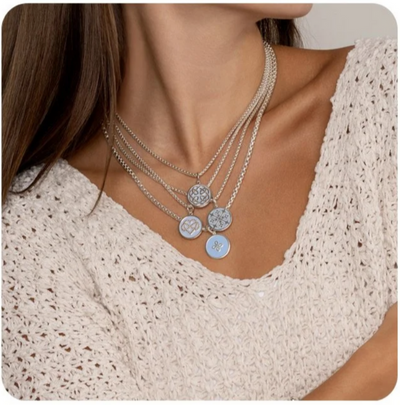 Lola Pendant Joy Knot