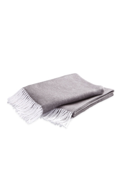Pezzo Throw- - Fab Vila